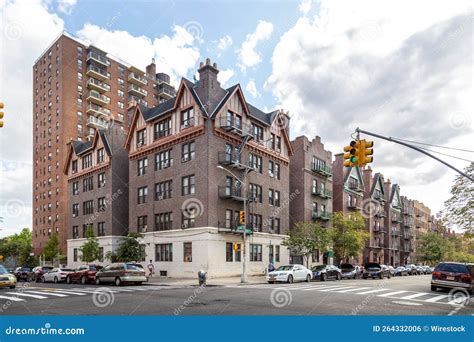 $94+ HOTELS in Inwood (New York) .